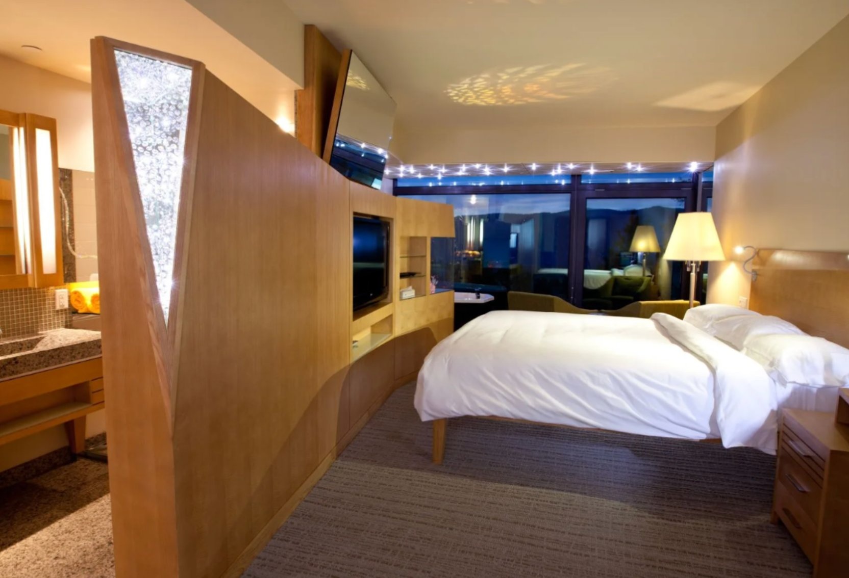 Standard Mountain King room